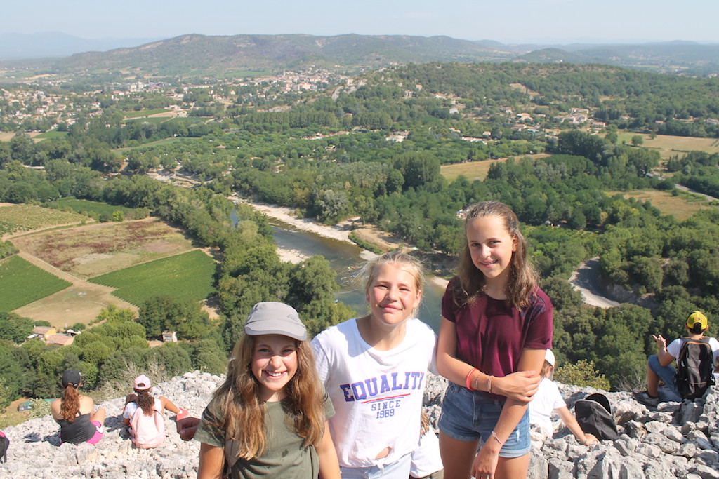 Village Camps International Summer Camp Ard&egrave;che, France 2019-07-26 https://www.villagecamps.com/journals_admin/images/2236-7432-FlagHike14 copy.jpg